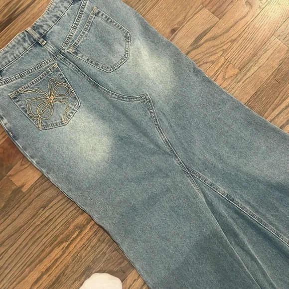 NWT Loveshack Fancy Risia Skirt. Montauk Blue, Size 24 - Picture 9 of 11